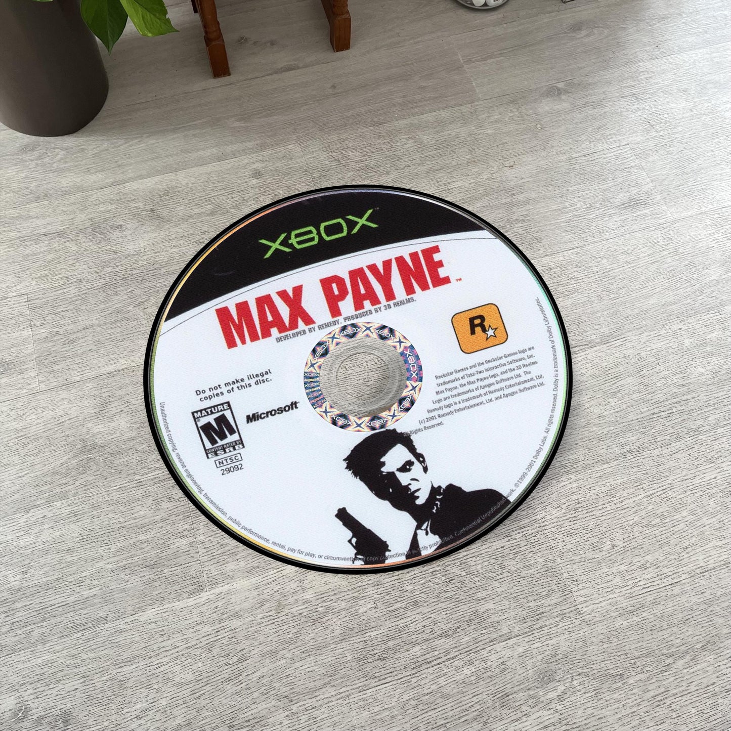 Max Payne Disc Rug - Rockstar Games PS2 Xbox 360 Carpet - Gamer Room Decor - Noir Game Mat - Video Game Fan Art - Bullet Time Style
